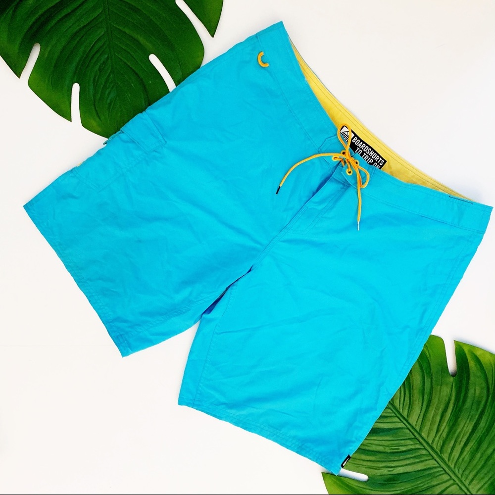 Reef brand 40 turquoise board short swim trunks